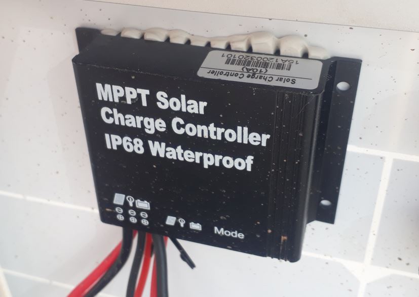 solar controller.JPG