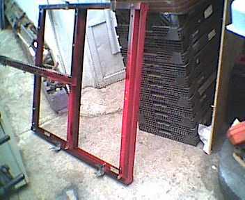 red frame to black