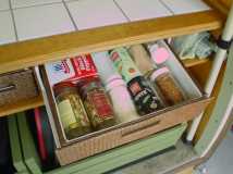 These were the drawers that I used from Tuesday Morning. Here's the spice drawer.