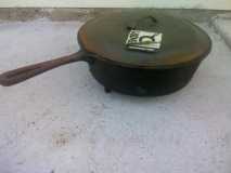 dutch oven with handle 4