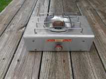picnic stove front
