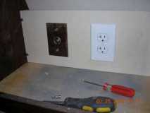 Plugs in Alcove ( at Head of Bed area )