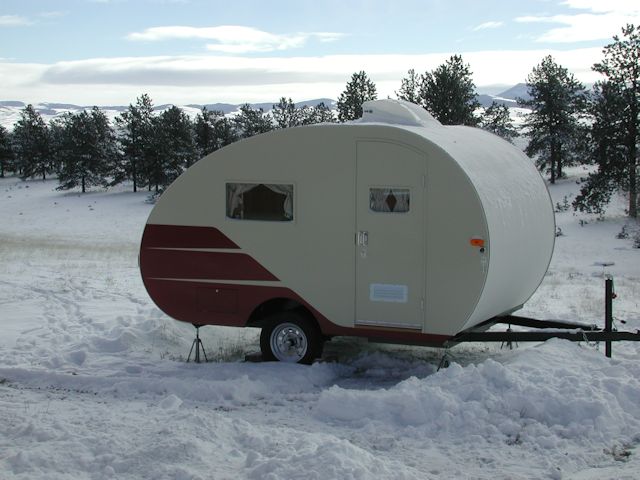 Winter Midget Travel Trailer 8