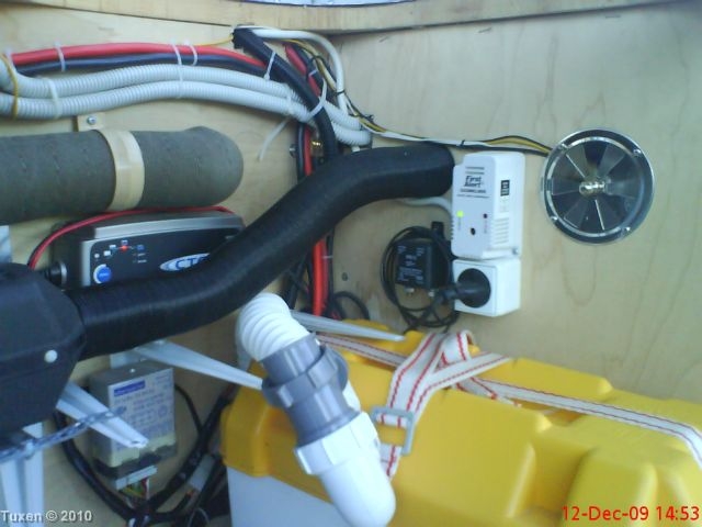 Fresh air inlet, Gas alarm, heater control box, battery relay, batteri box, C-Tek battery charger